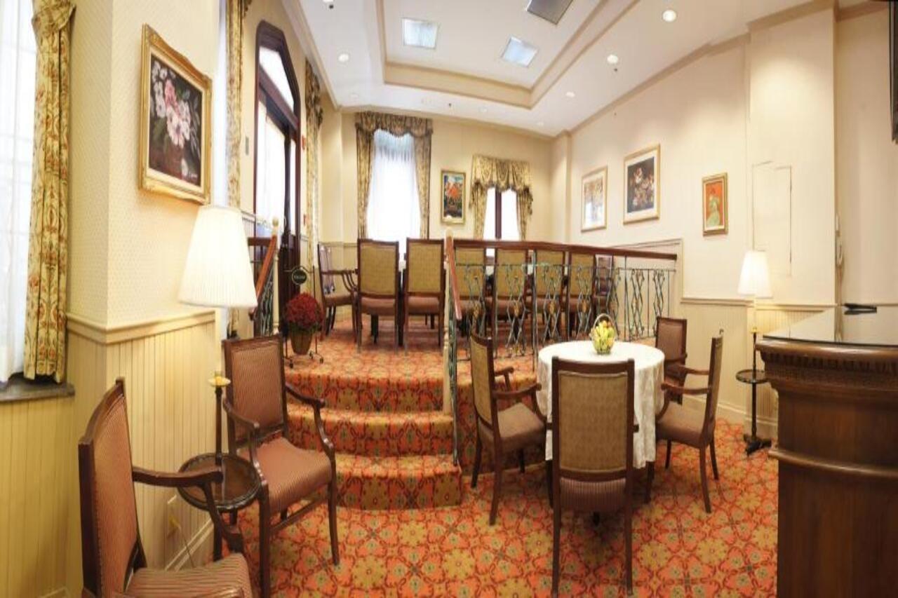 The Street Hotel