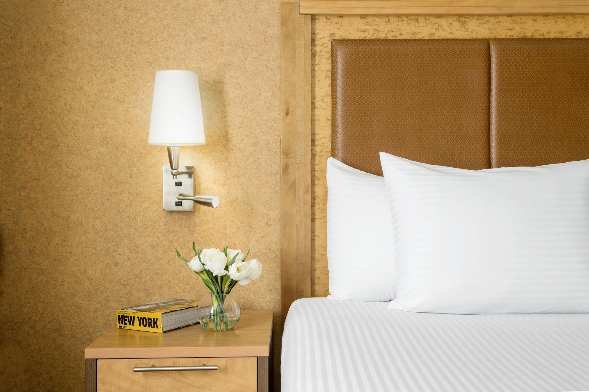 Nyma, The Manhattan Hotel 4*