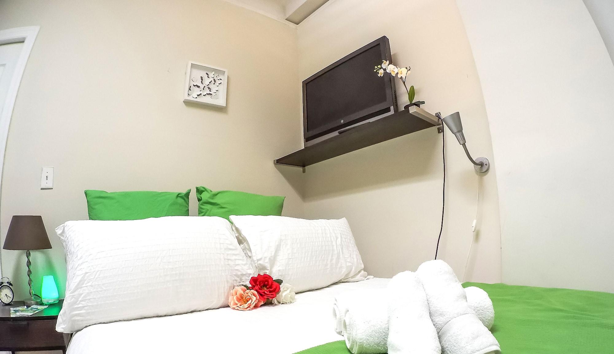 Macy Empire Apartment New York