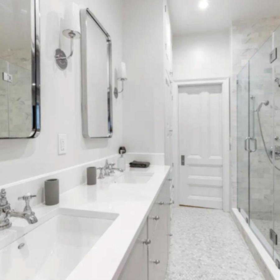 Spectacular Vacation With Excellent Location In New York