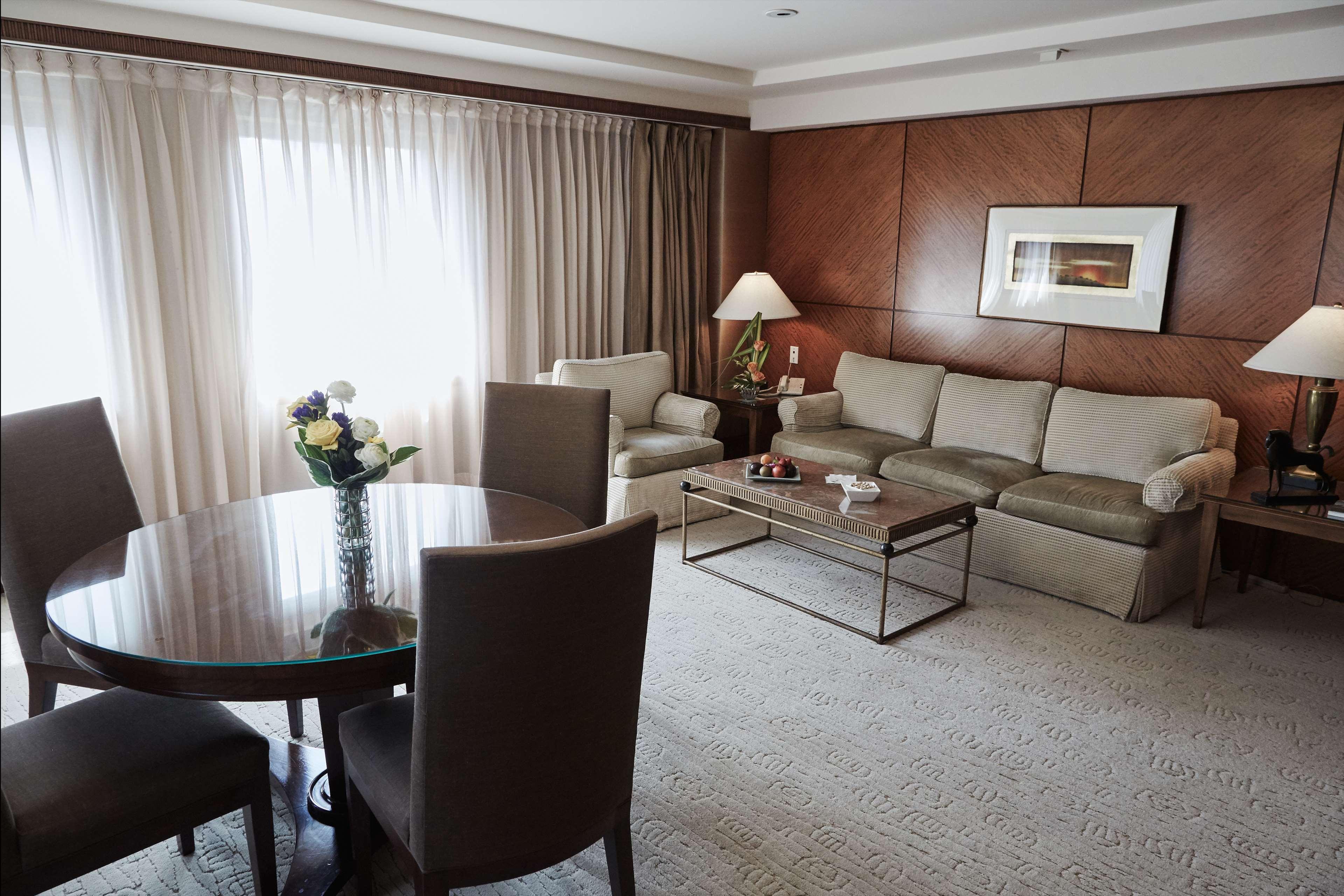 The Kitano 4*