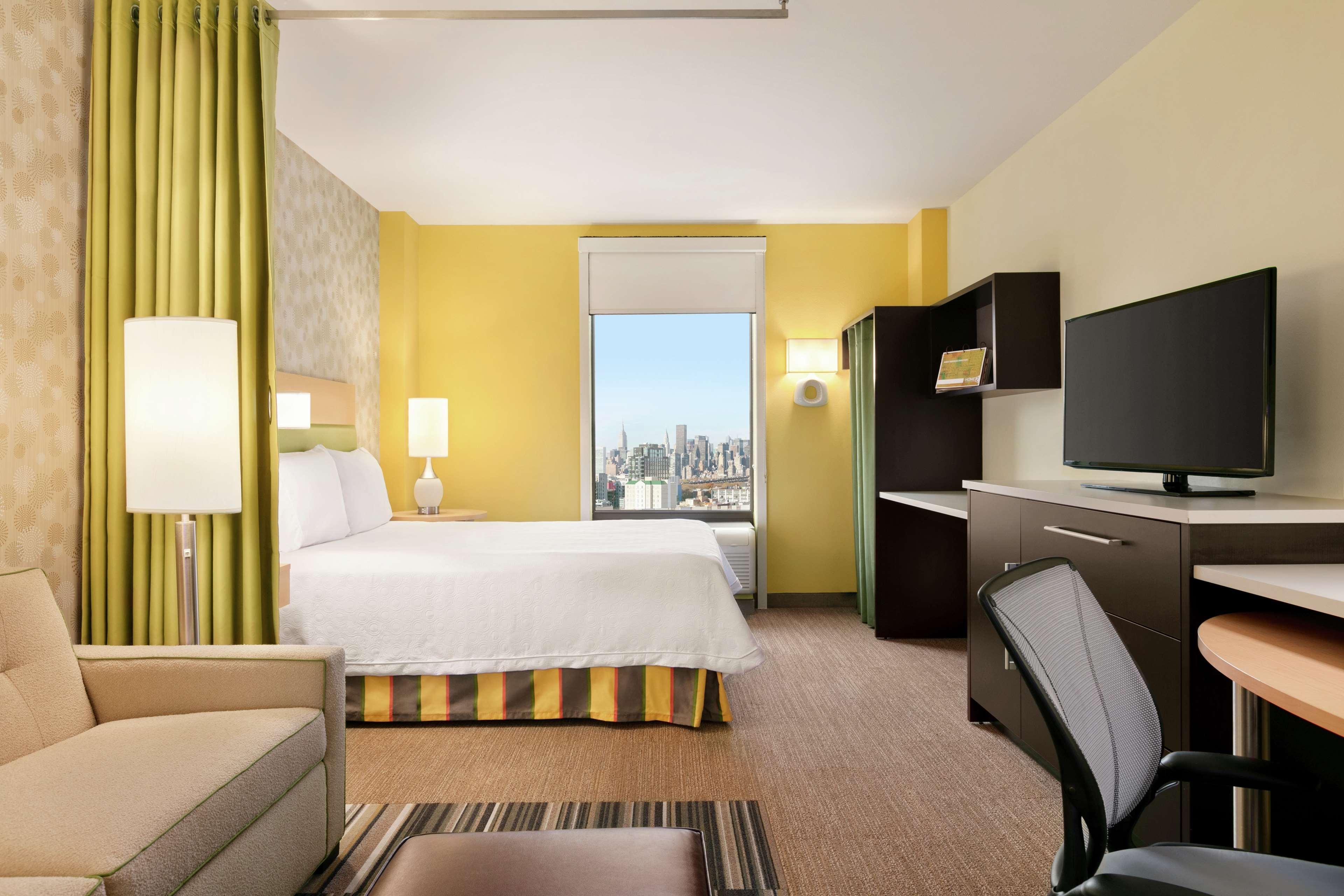 Home2 Long Island City/manhattan View Hotel 3*