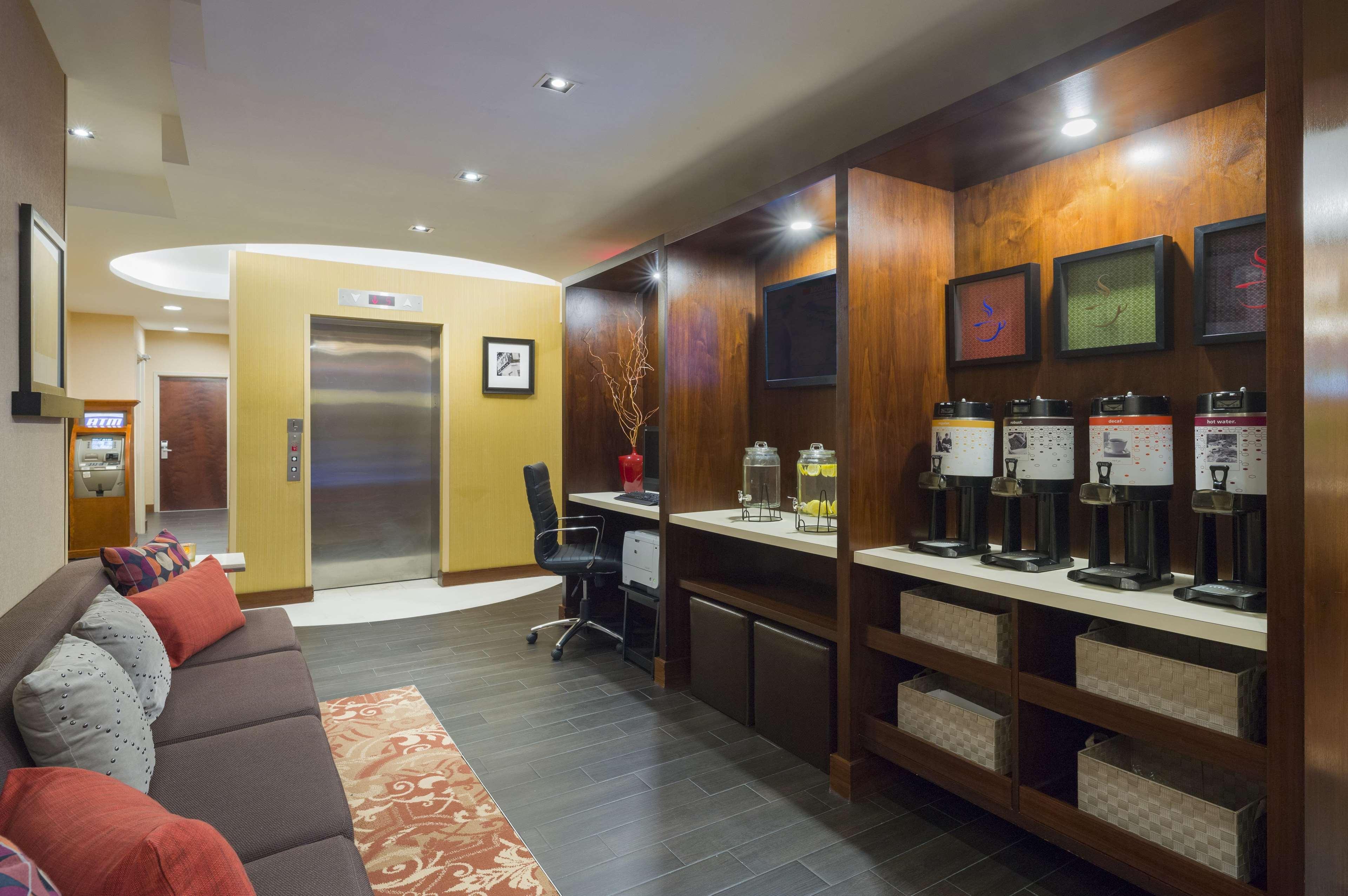 Hotel Hampton By Hilton Seaport New York