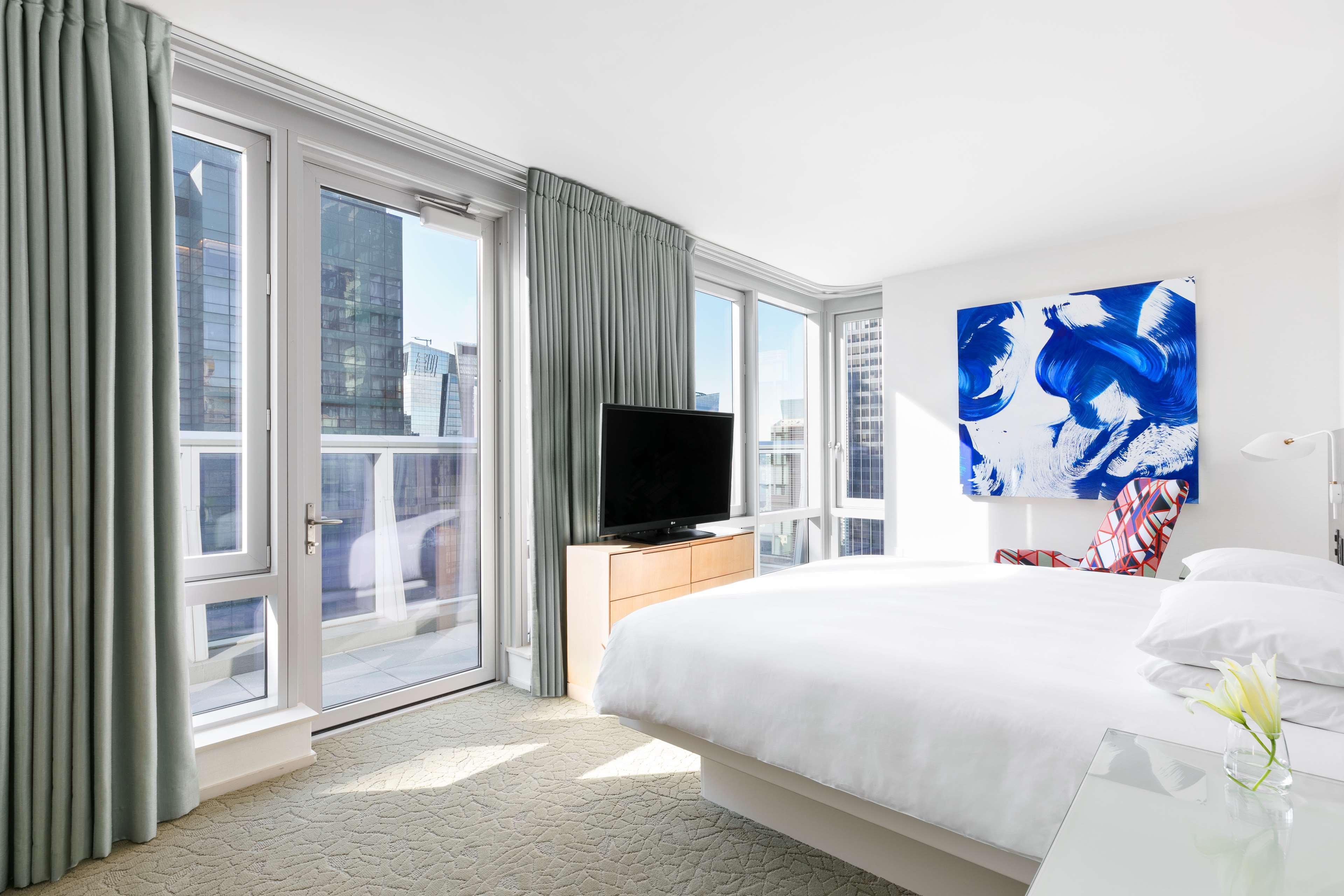 Express - Times Square South By Ihg Hotel 3*