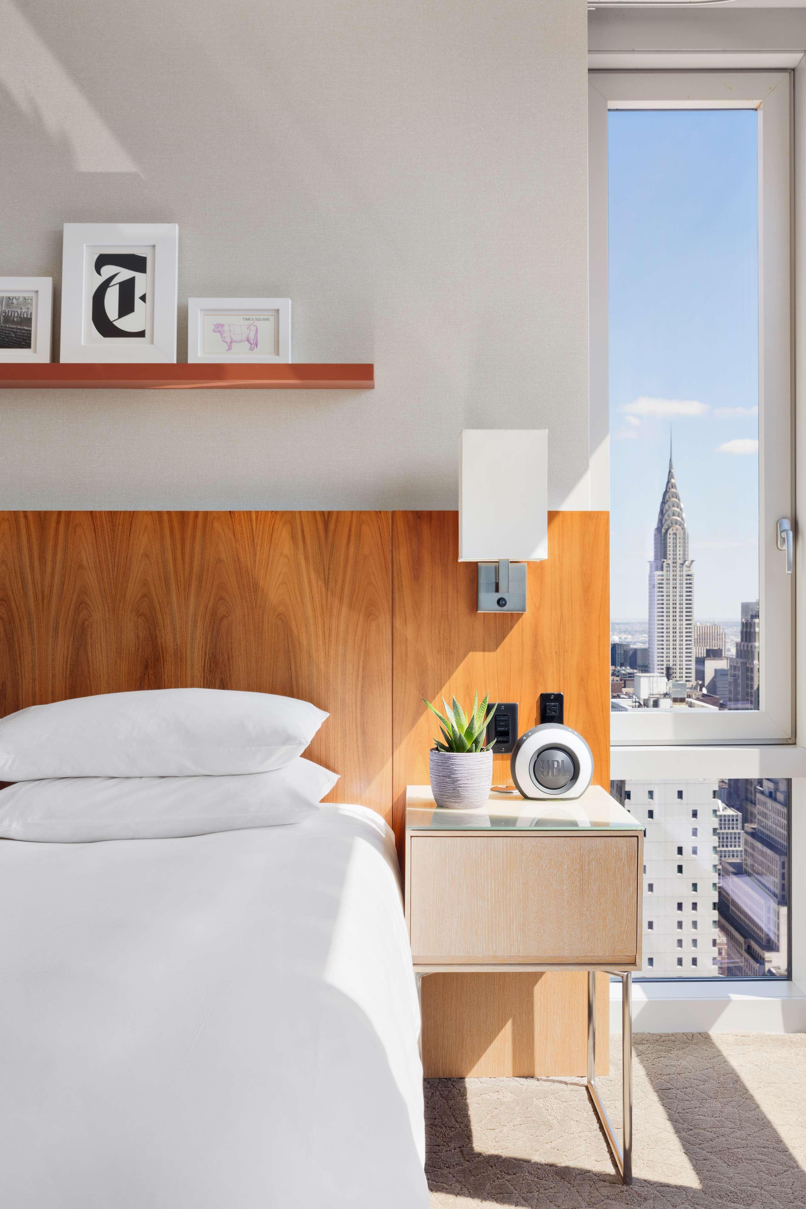Express - Times Square South By Ihg Hotel