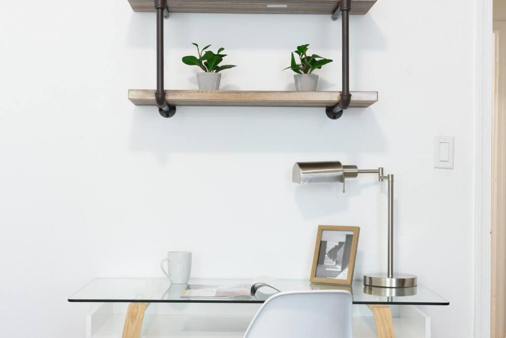 454-3w Prime Location 2br Newly Furnished Sleeps 5 New York