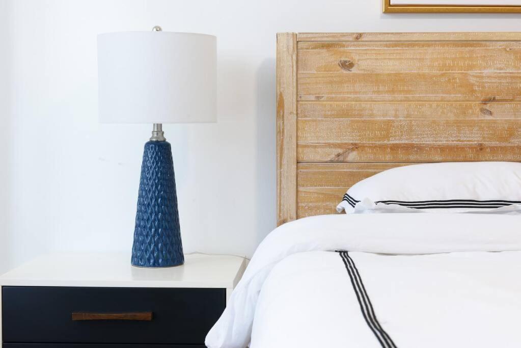 Apartment 454-3w Prime Location 2br Newly Furnished Sleeps 5