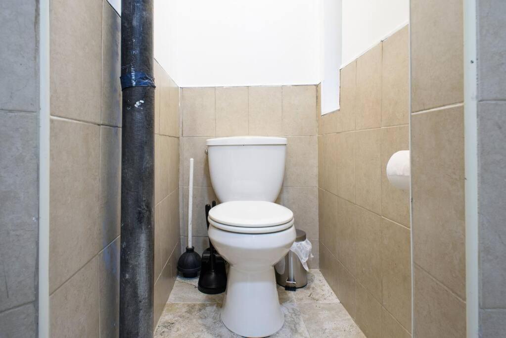 454-3w Prime Location 2br Newly Furnished Sleeps 5 Apartment New York