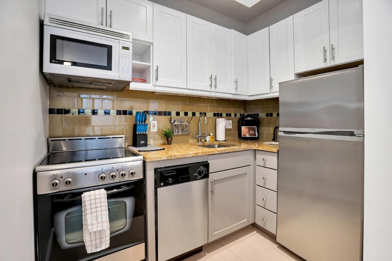 Appartement National At 888 Sixth Avenue - Furnished *