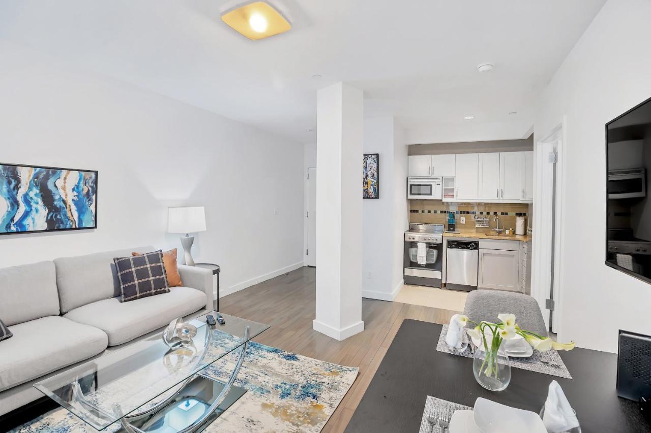 Appartement National At 888 Sixth Avenue - Furnished