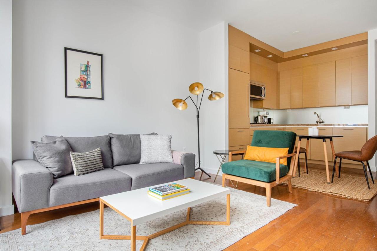 Midtown 1br W Doorman Gym Nr Theater District Nyc-595 Apartment New York