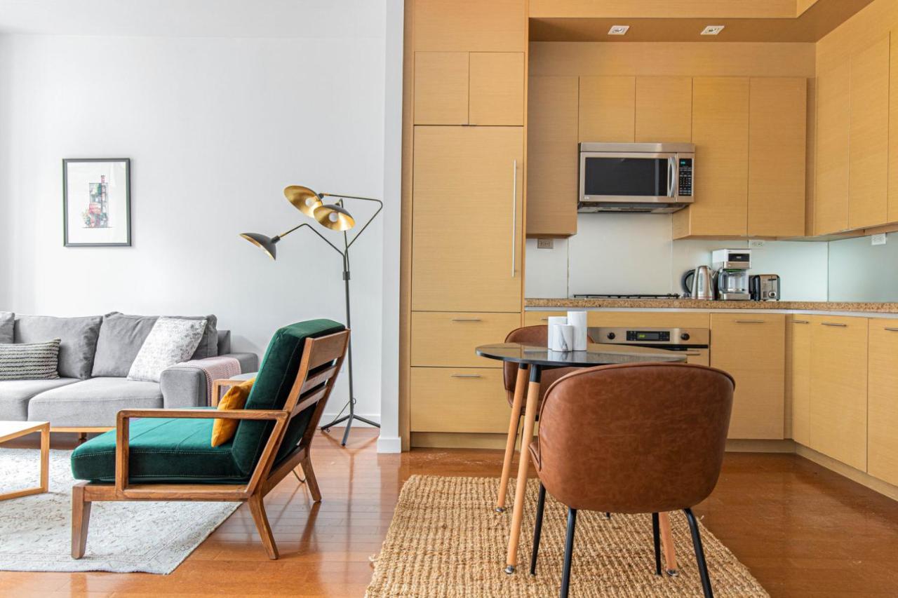Midtown 1br W Doorman Gym Nr Theater District Nyc-595 Apartment New York