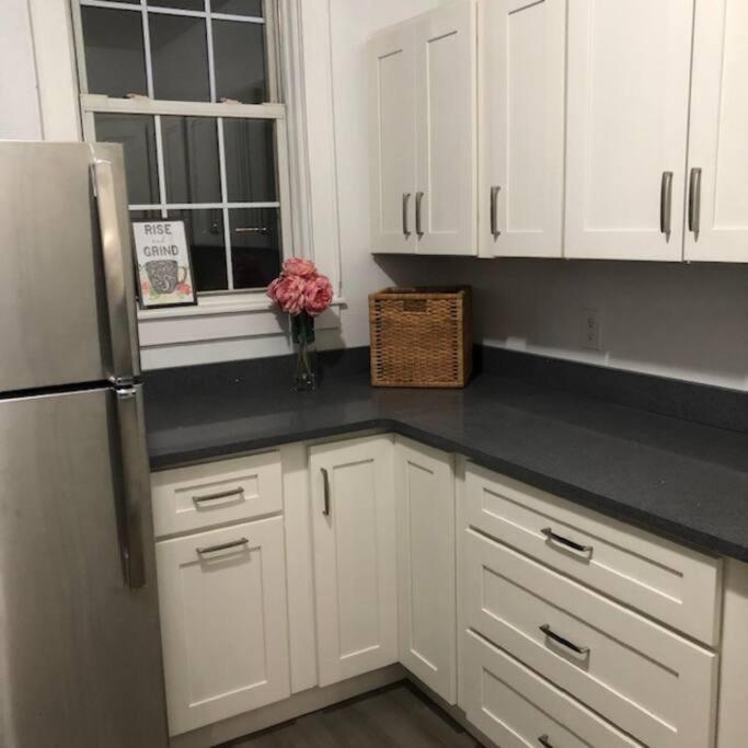 Private In Townhouse W 2 Baths Fq Beds 1-3ppl Apartment