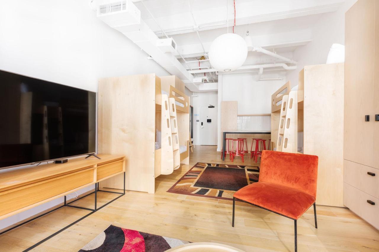 Placemakr Street 4* New York