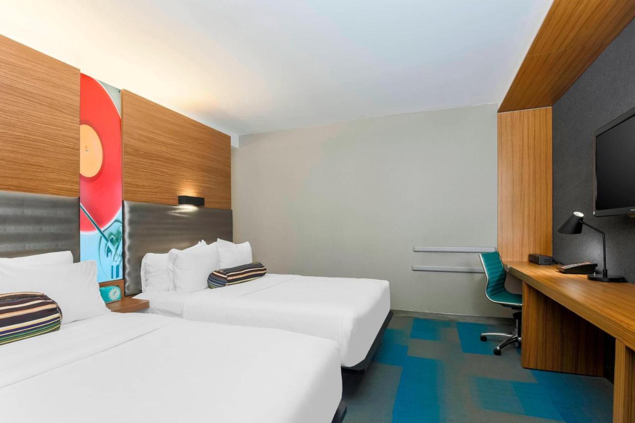 Aloft Harlem 4*