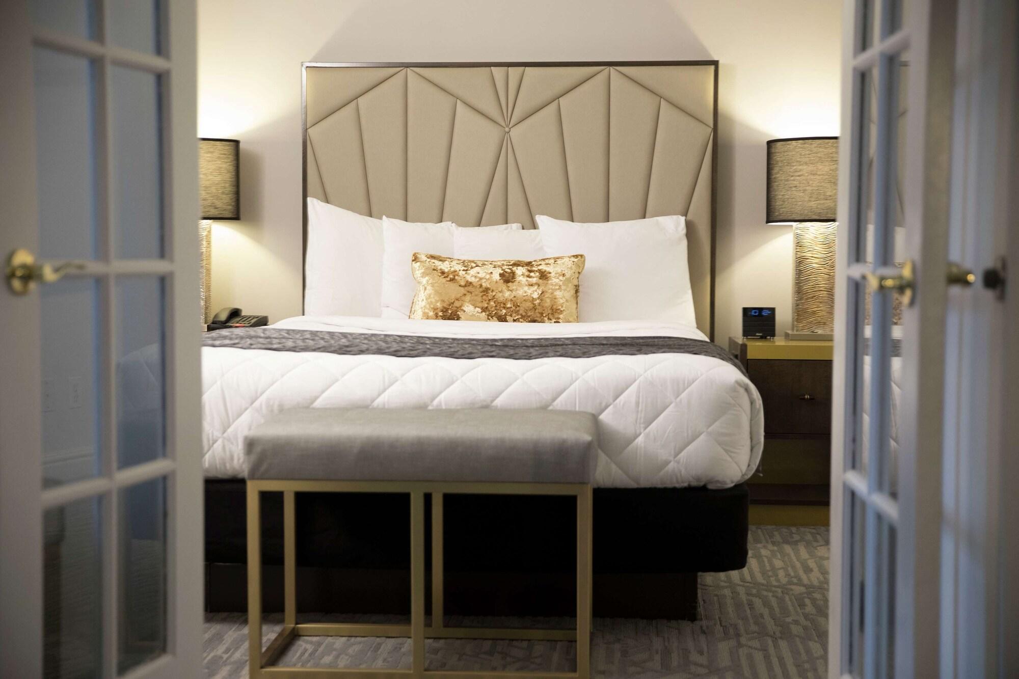 Martinique On Broadway, Curio Collection By Hilton