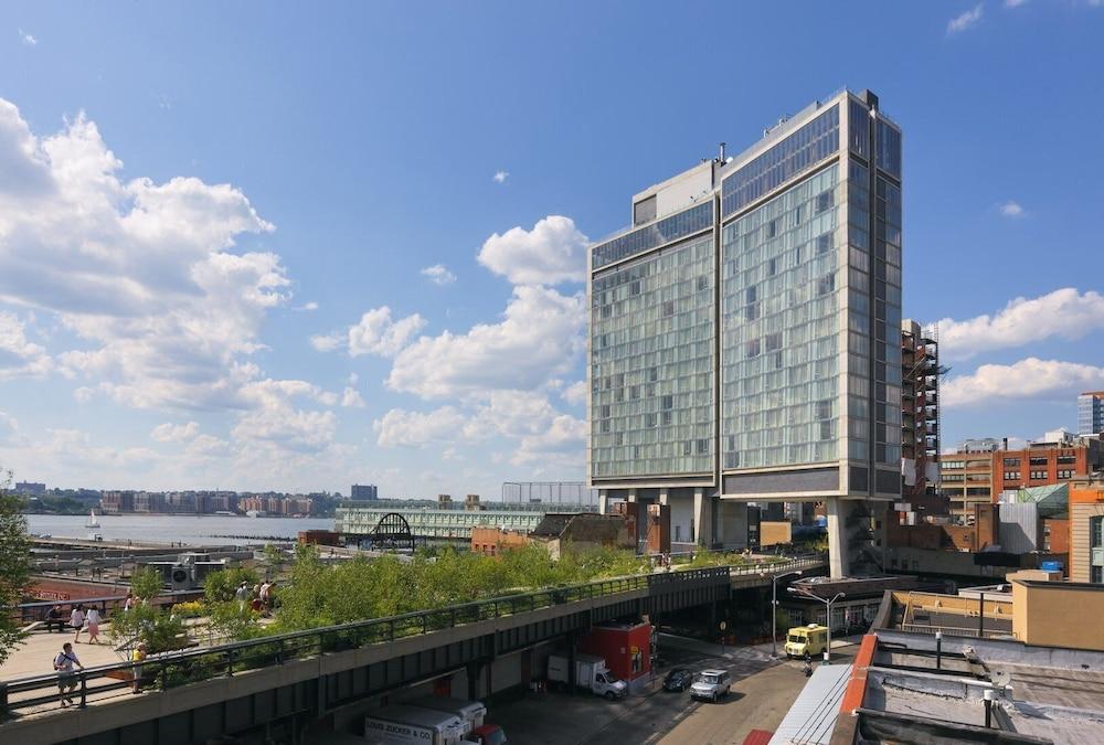 The Standard, High Line 4*