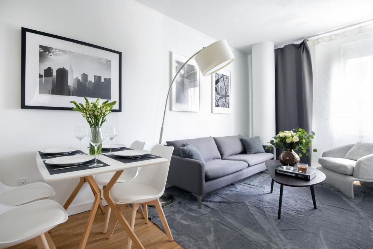 Beautiful 2bd Near Times Square Appartement