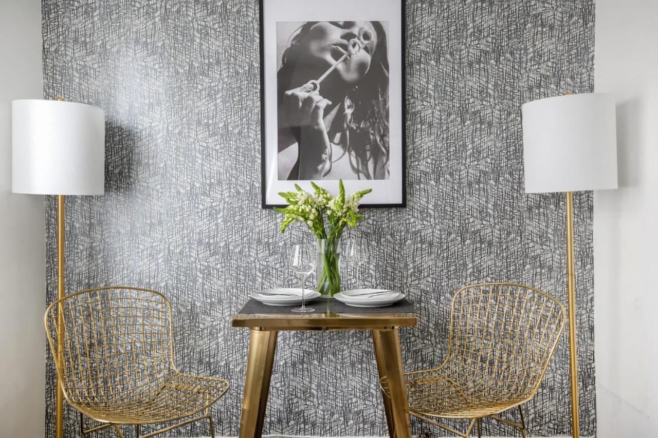 Perfectly Located 2bd Near Times Square With Gym