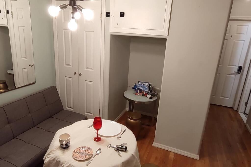 Private In 4 Bedroom Ground Near Subway *