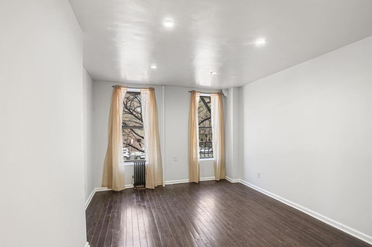 398: East Village Appartement *