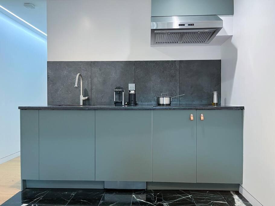 Appartement New Beautiful Modern One Bedroom In Brooklyn At Rem-casa *
