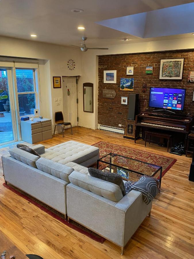 Carriage House Williamsburg Brooklyn Nyc Huge Studio Appartement