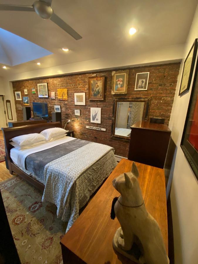 Carriage House Williamsburg Brooklyn Nyc Huge Studio Appartement New York