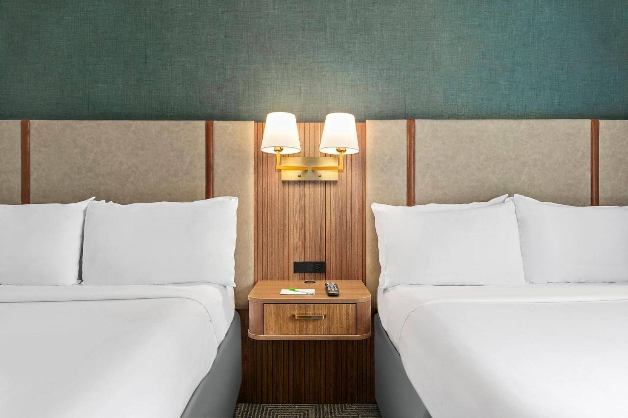 Manhattan 6th Ave - Chelsea By Ihg Hotel 4*