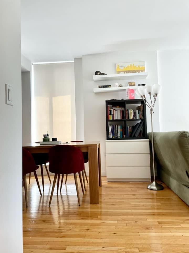 2 Bedrooms Chelsea - Manhattan New York