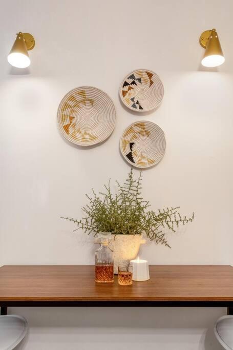 Bright Designer In Historic Harlem Apartment New York