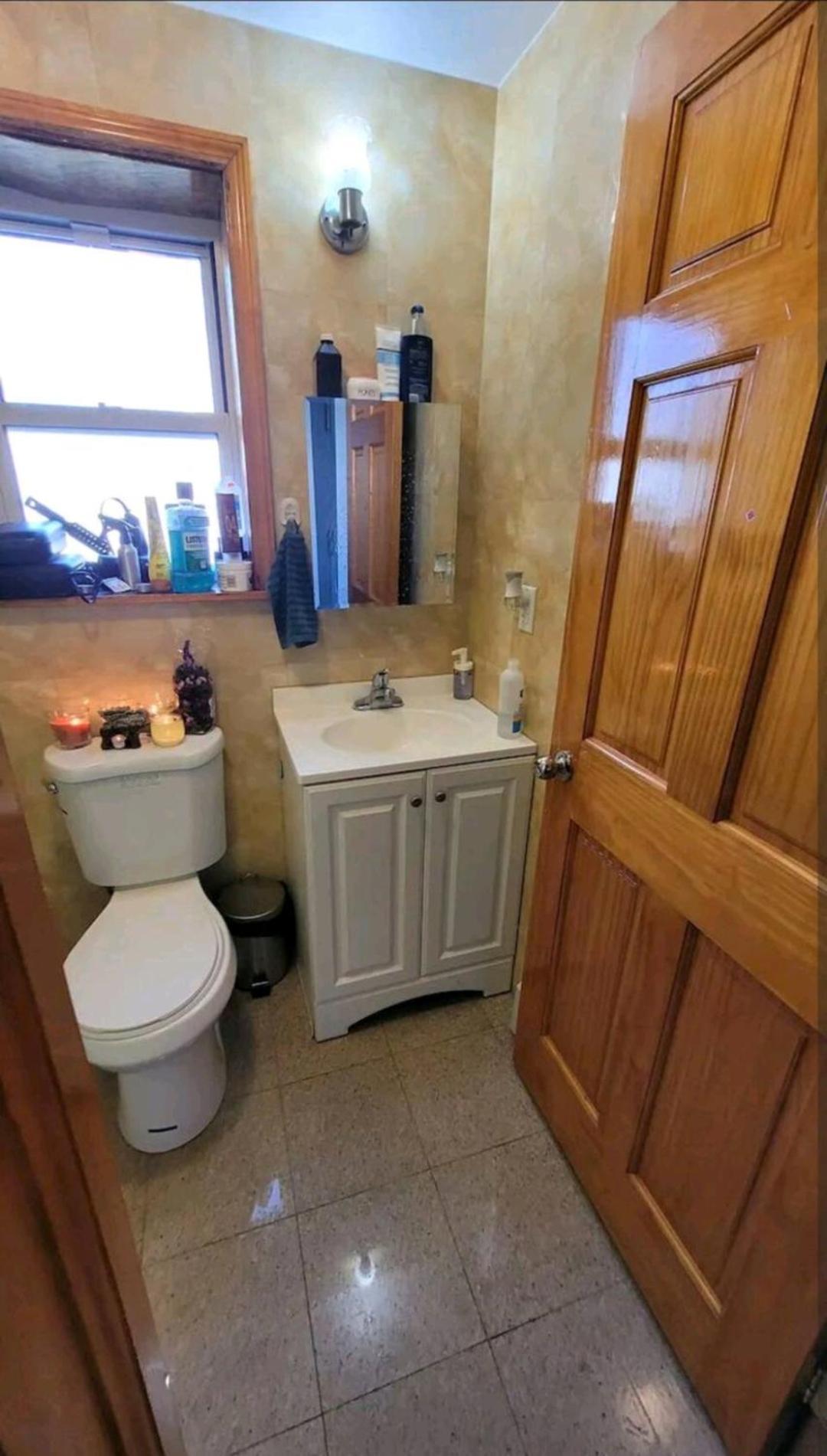 Comfortable And Simple For One Person Near Manhattan On Train Homestay *