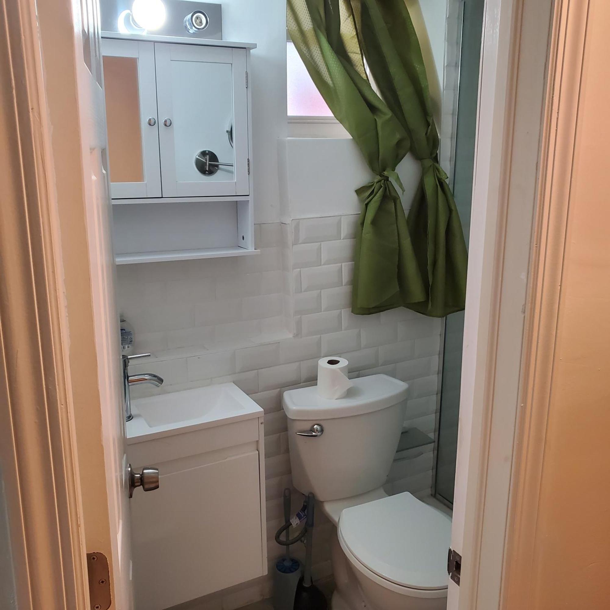 Apartment And One Bedroom