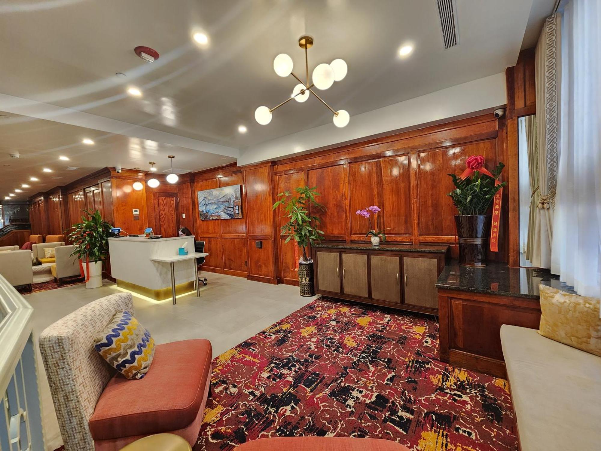 Hotel Mayfair Times Square 3*