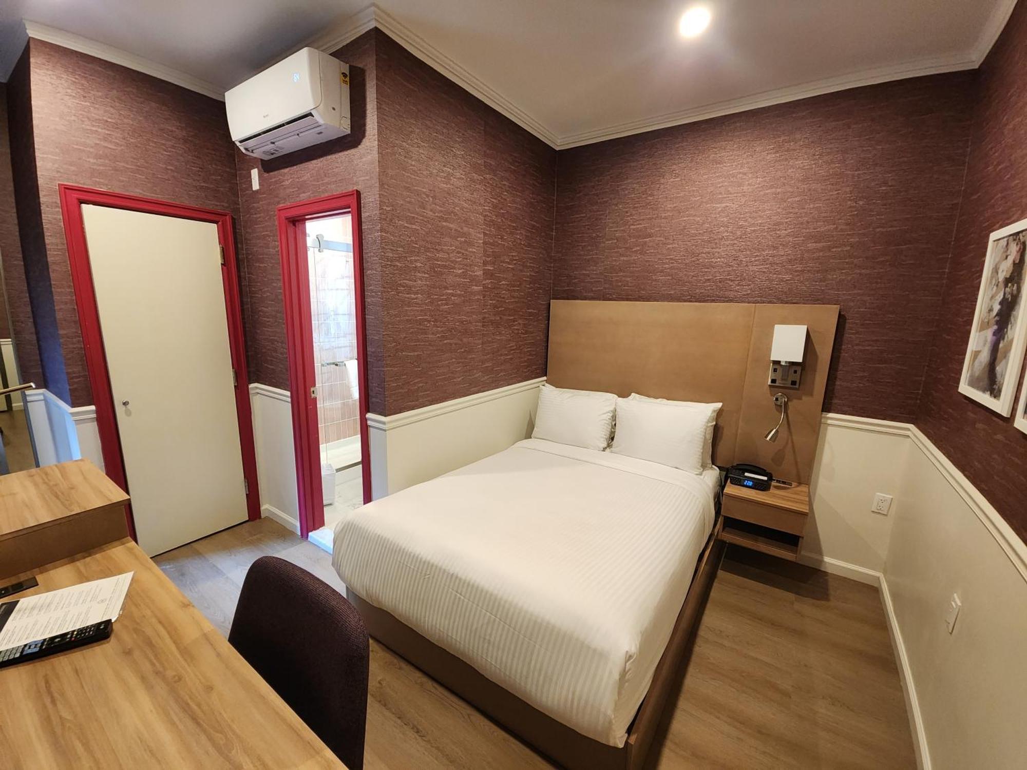 Hotel Mayfair Times Square 3*