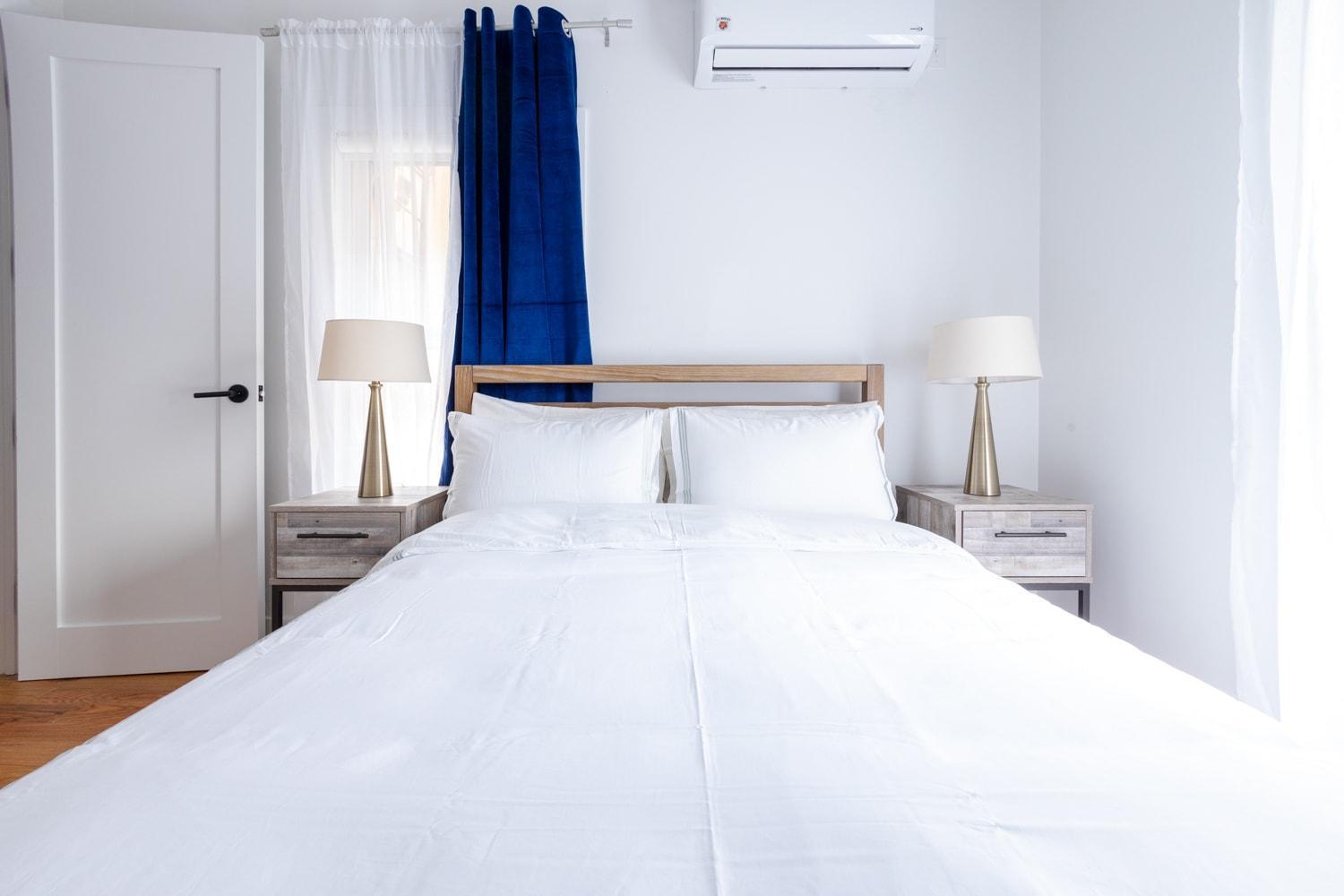 323-2 Specious 2br Williamsburg