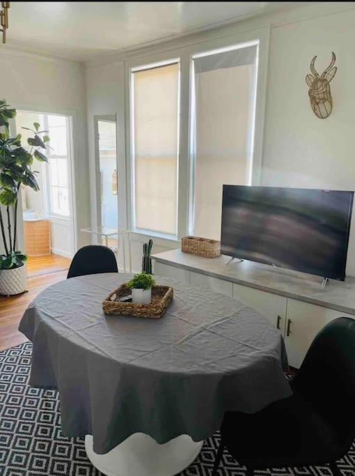 Private In Townhouse W 2 Baths Fq Beds 1-3ppl Apartment