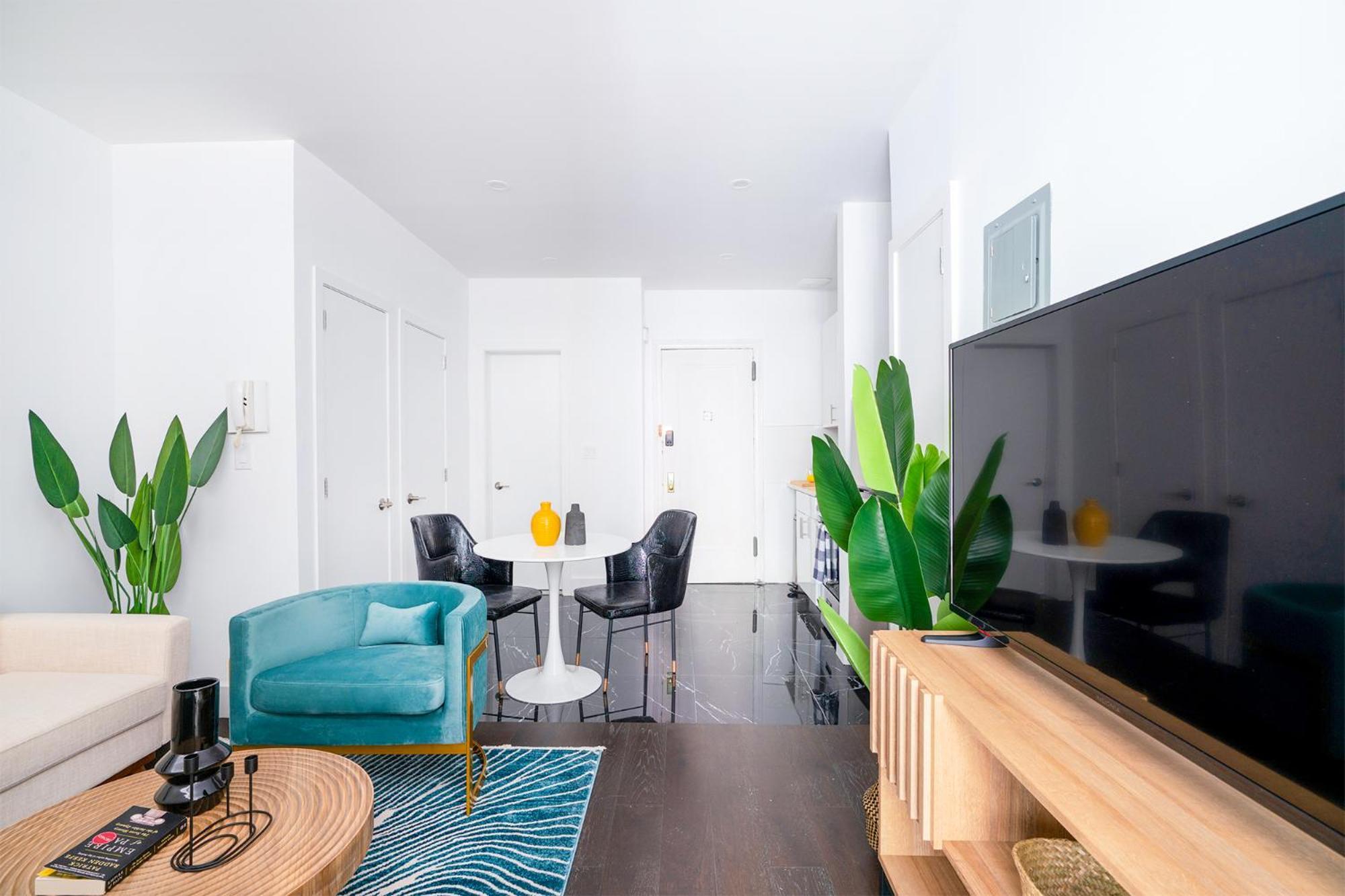 444-2c Newly Renovated 1br In Hell's Kitchen * New York