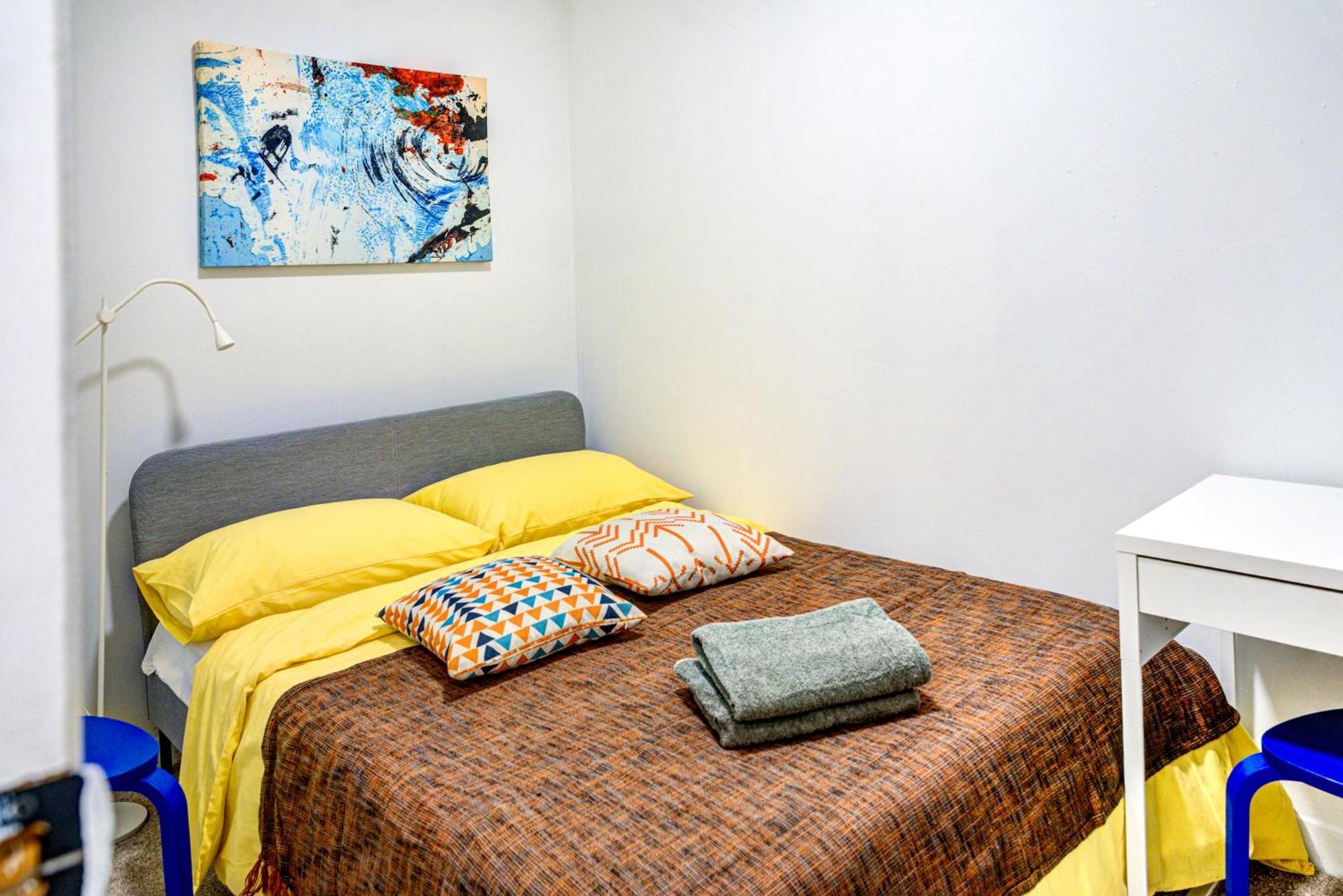 3 Bedroom Gorgeous In Hells Kitchen Apartment New York