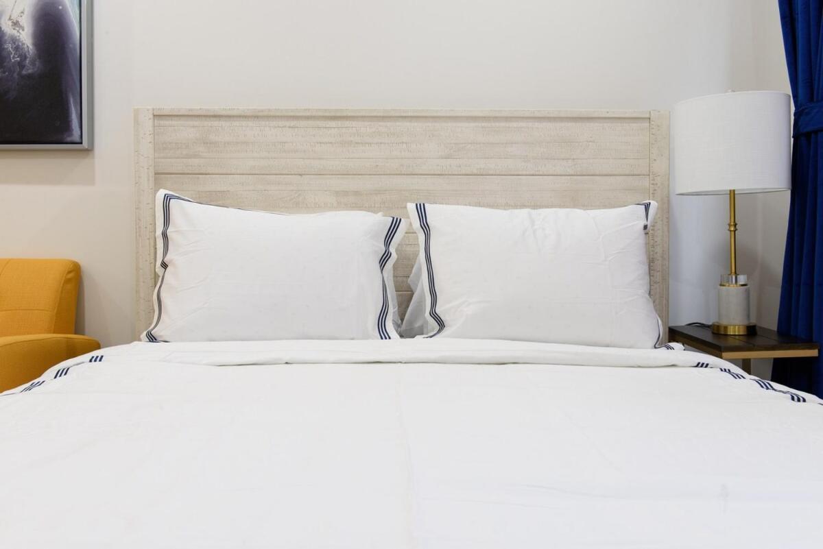 1597-9 Renovated Prime Ues Wd In Unit *