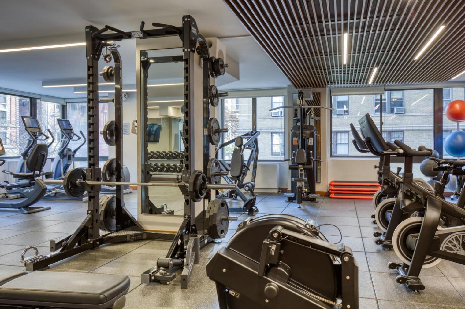Upper West Side 2br W Rooftop Gym Nr Park Nyc-1216