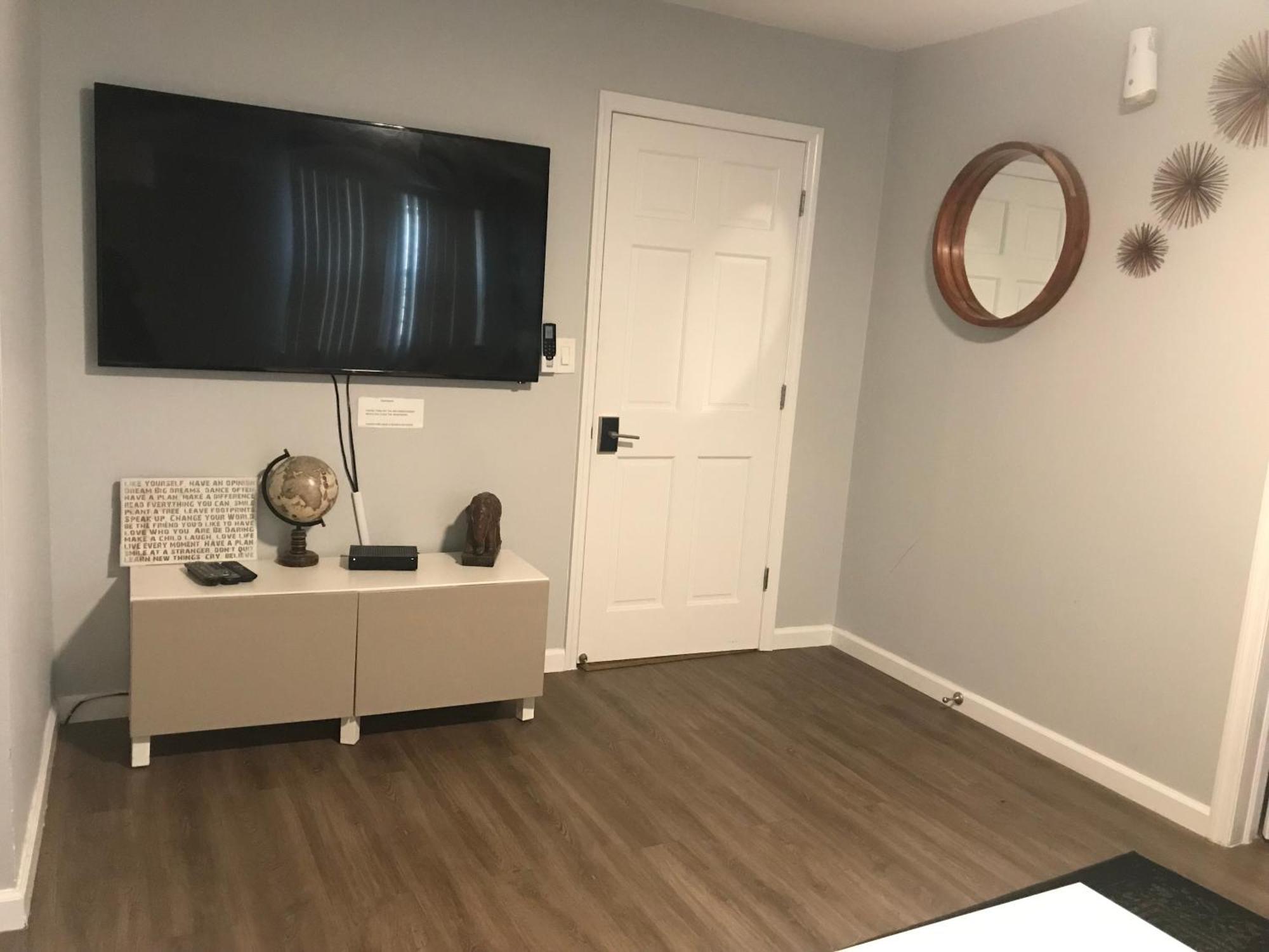 Apartment 30 Mins To Times Sq!!!!