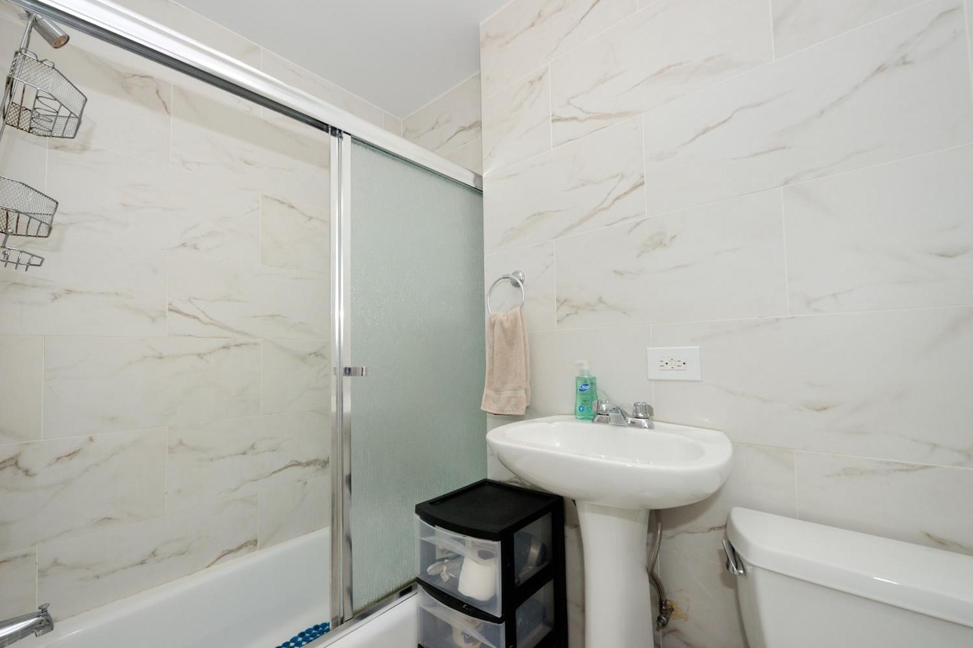 Apartment Monthly Nyc - 3 Bedroom Unit With Private Roof