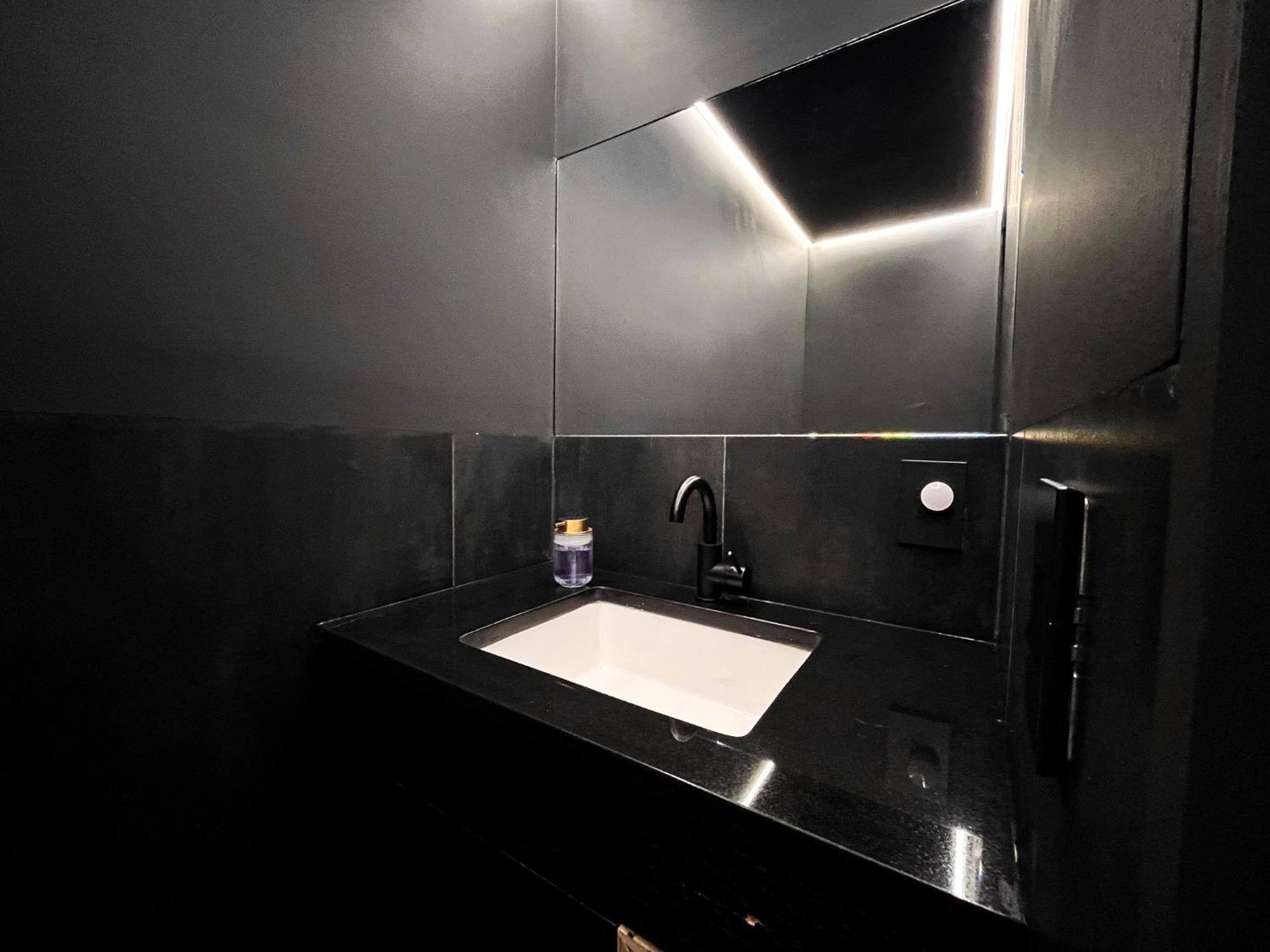 Modern, Charming, Spacious 3-bedroom Retreat In Brooklyn With Rem-casa Apartment