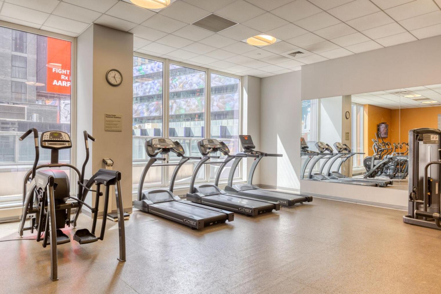 Midtown 1br W Doorman Gym Nr Theater District Nyc-595 * New York