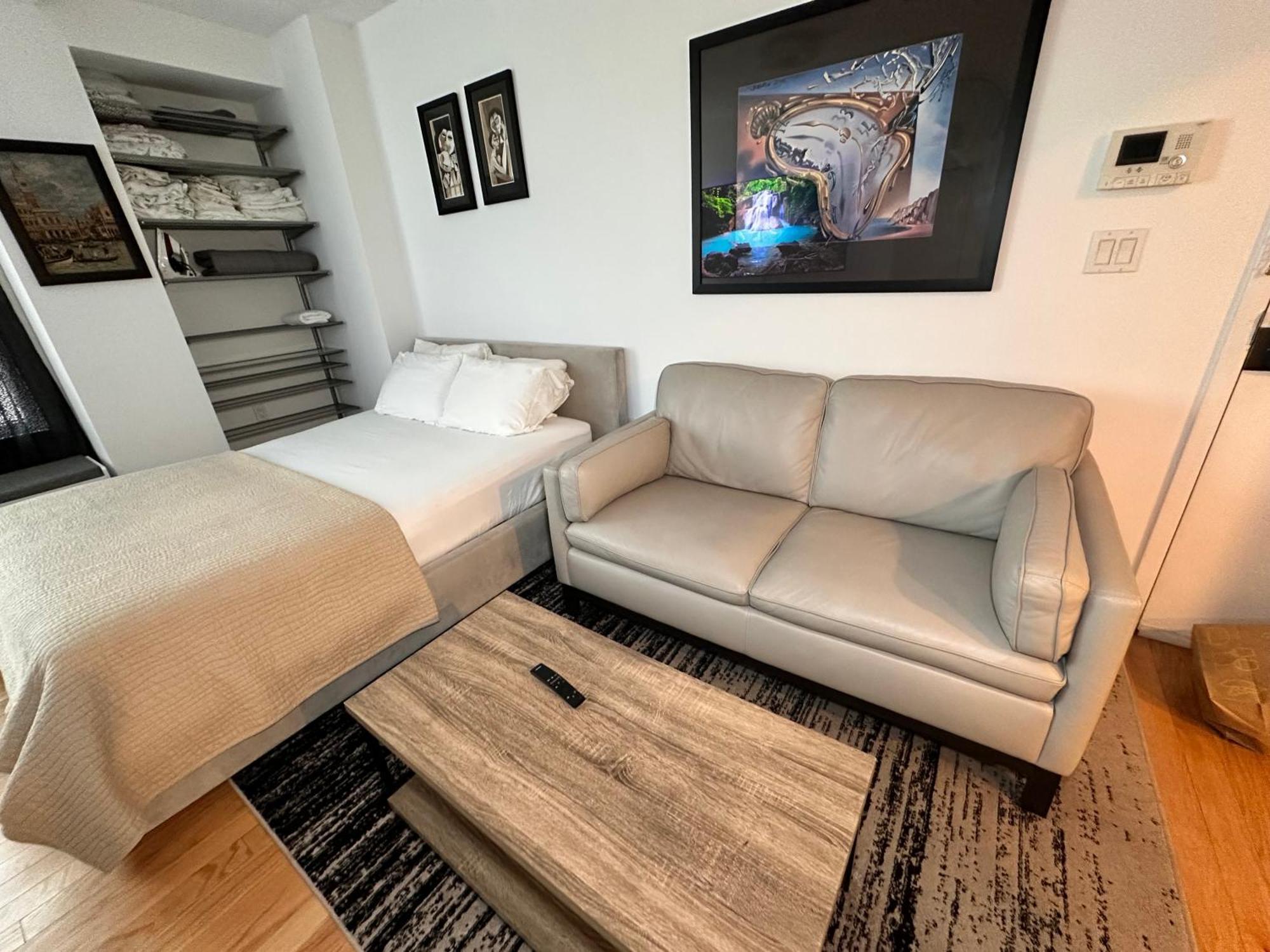 Modern With Private Bathroom And Kitchen * New York