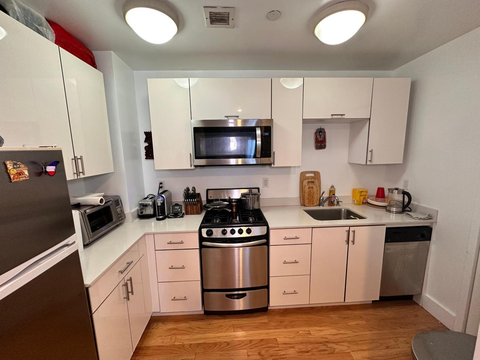 Modern With Private Bathroom And Kitchen * New York