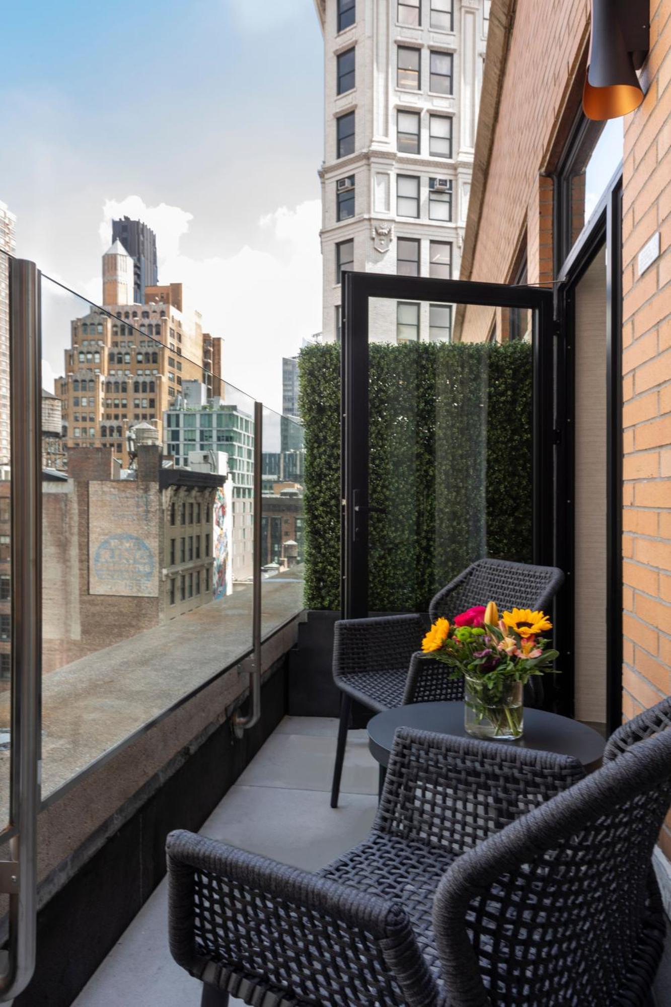 Broadway Plaza Hotel