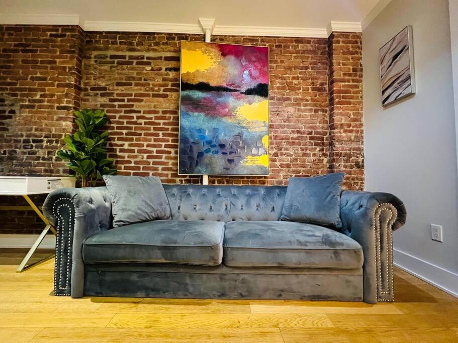 Midtown Luxe Apartment *