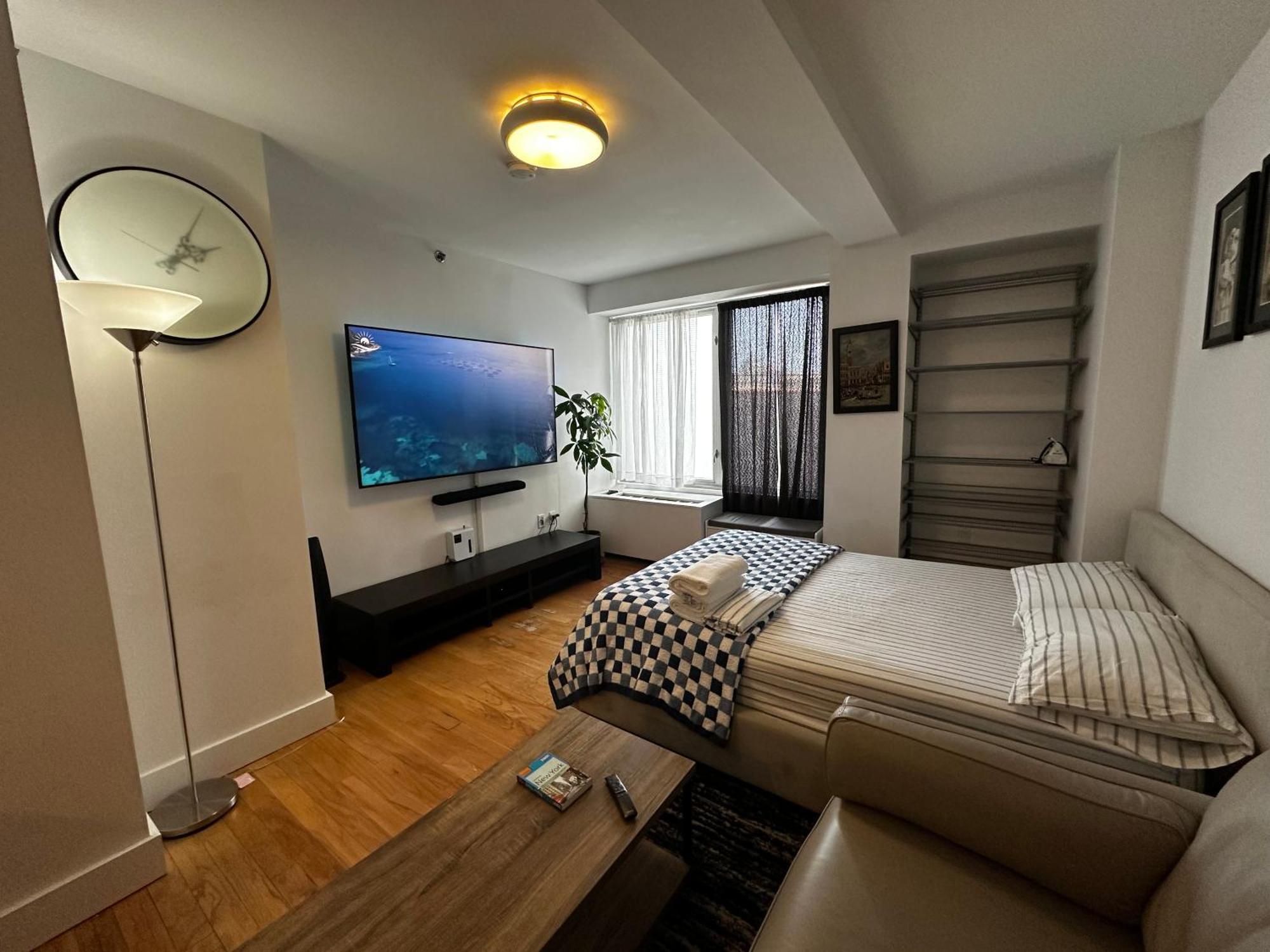 Apartment Modern With Private Bathroom And Kitchen *